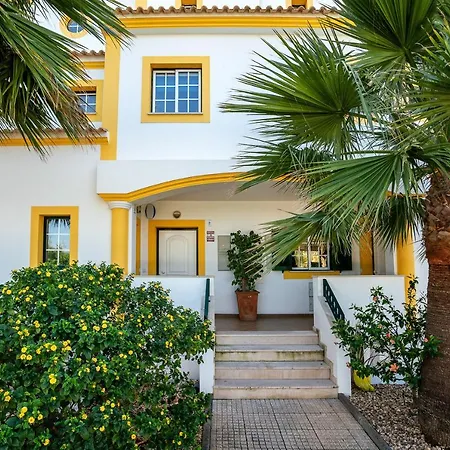 Decor N' Cozy Place For Families And Friends דירה