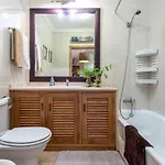 Decor N' Cozy Place For Families And Friends Appartamento