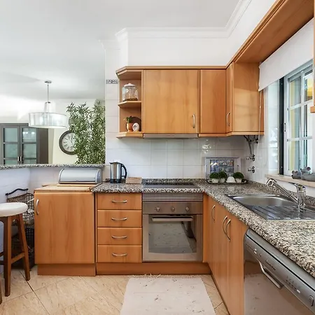 Apartment Decor N' Cozy Place For Families And Friends